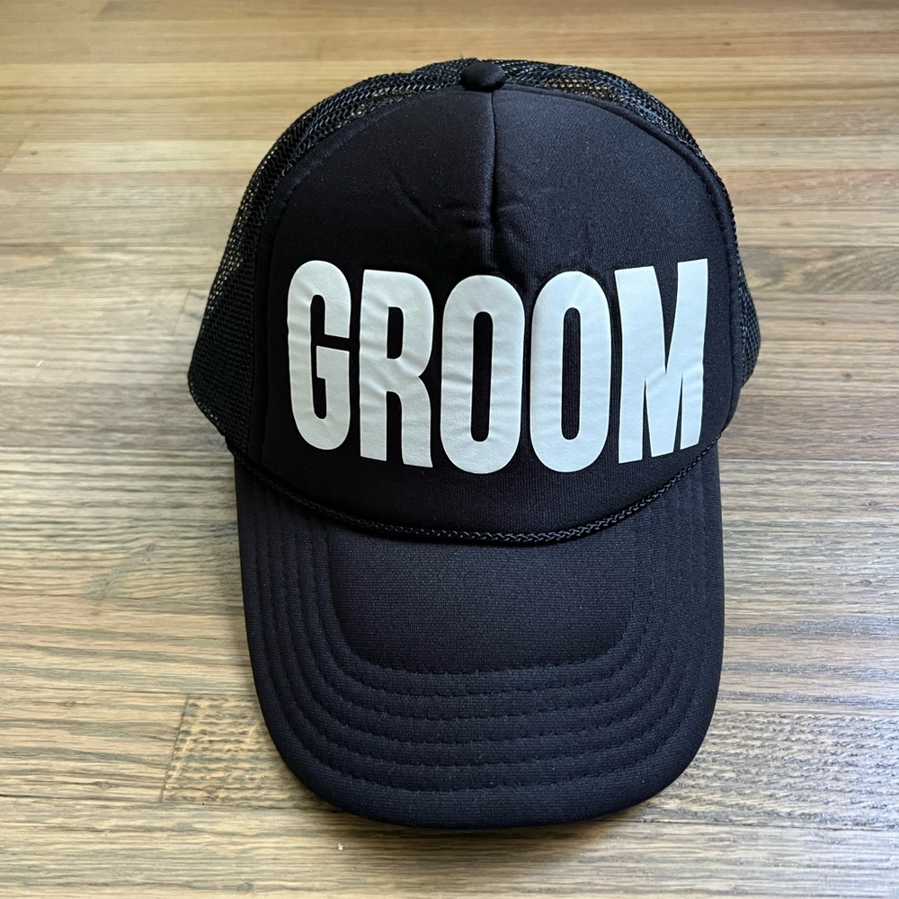 GROOM trucker hat